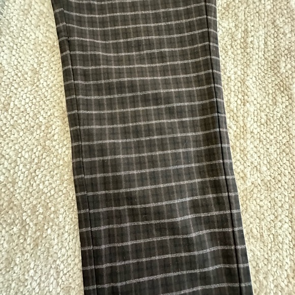 LOFT “High Waist Skinny” Pants. Never Worn. 🦋 - Picture 3 of 9